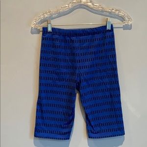 blue and black bike shorts 💙🖤
